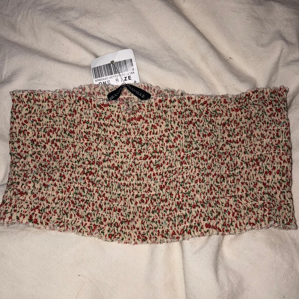Brandy Melville crop top
